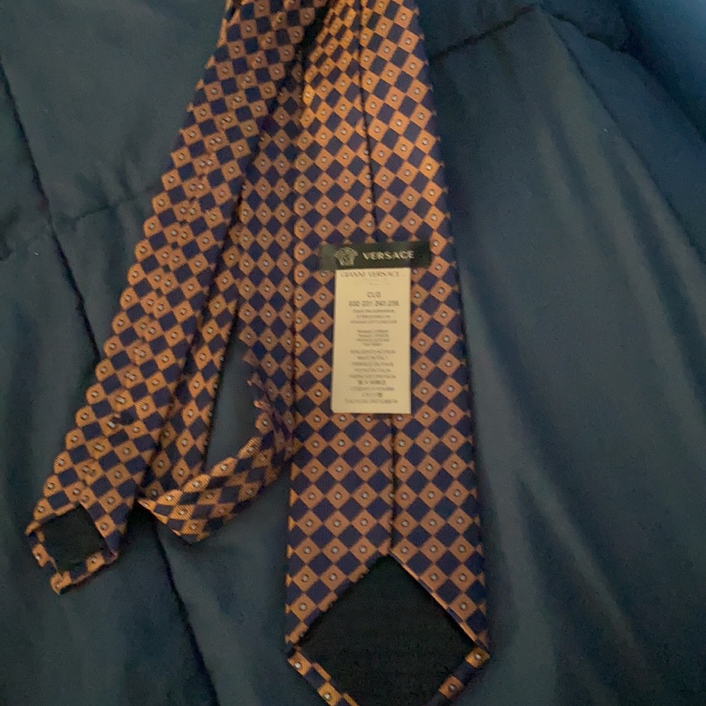Versace Tie 👔 - Picture 3 of 3
